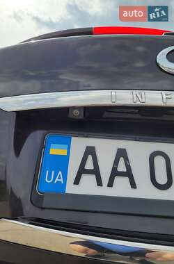 Внедорожник / Кроссовер Infiniti FX 37 2010 в 