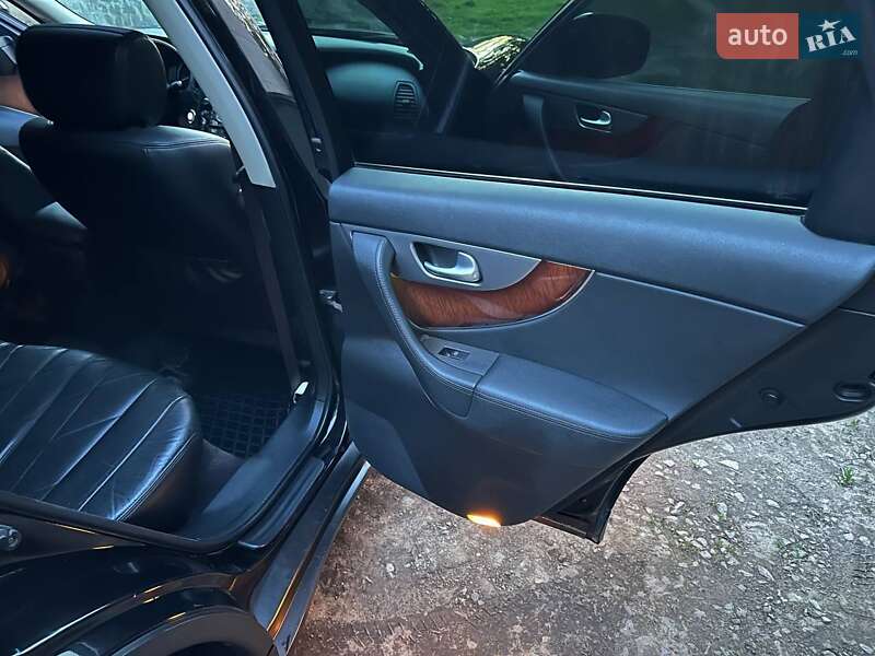 Позашляховик / Кросовер Infiniti FX 37 2011 в Харкові