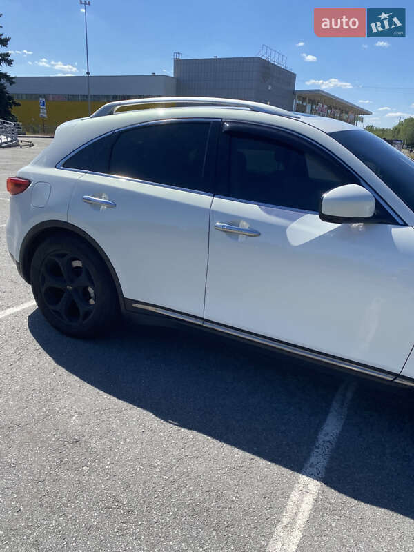 Позашляховик / Кросовер Infiniti FX 37 2011 в Запоріжжі