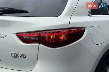 Внедорожник / Кроссовер Infiniti FX 37 2013 в 