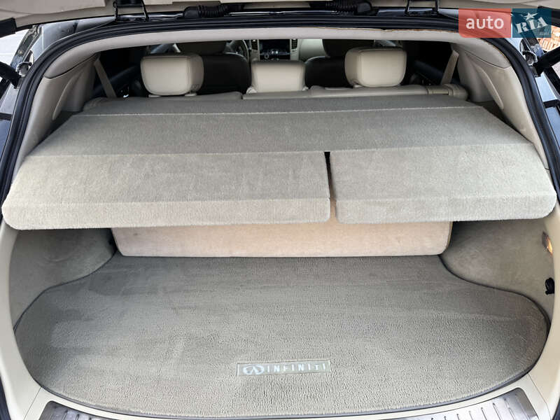 Внедорожник / Кроссовер Infiniti FX 37 2011 в Полтаве