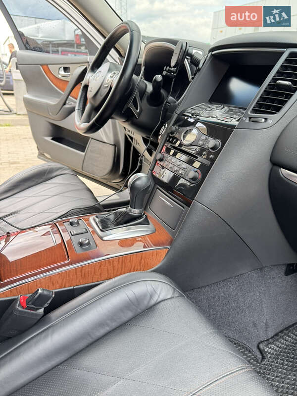 Позашляховик / Кросовер Infiniti FX 37 2012 в Києві