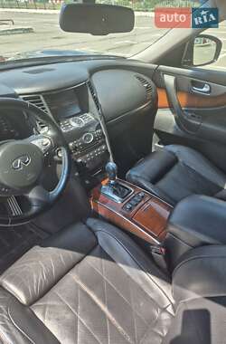 Внедорожник / Кроссовер Infiniti FX 37 2012 в 