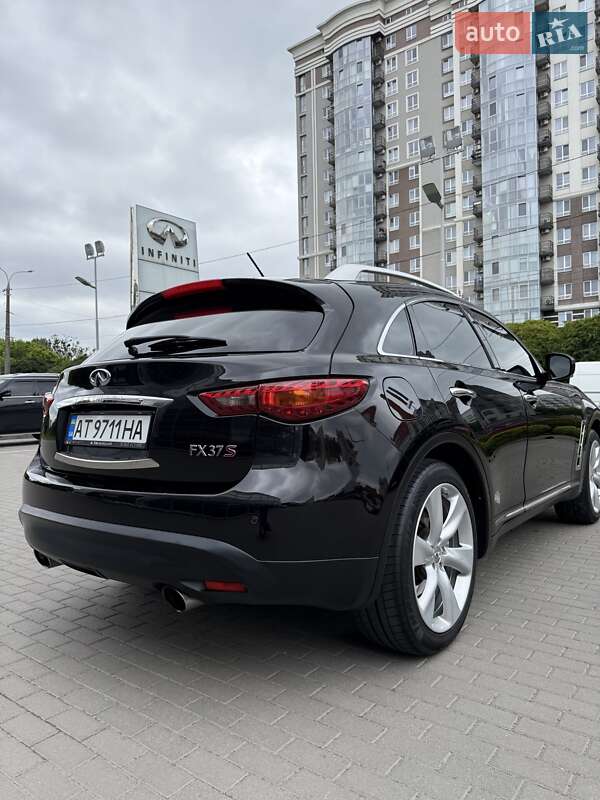 Позашляховик / Кросовер Infiniti FX 37 2011 в Хмельницькому