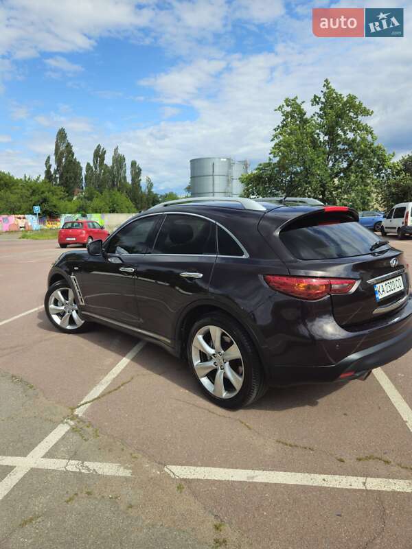 Внедорожник / Кроссовер Infiniti FX 37 2011 в Киеве