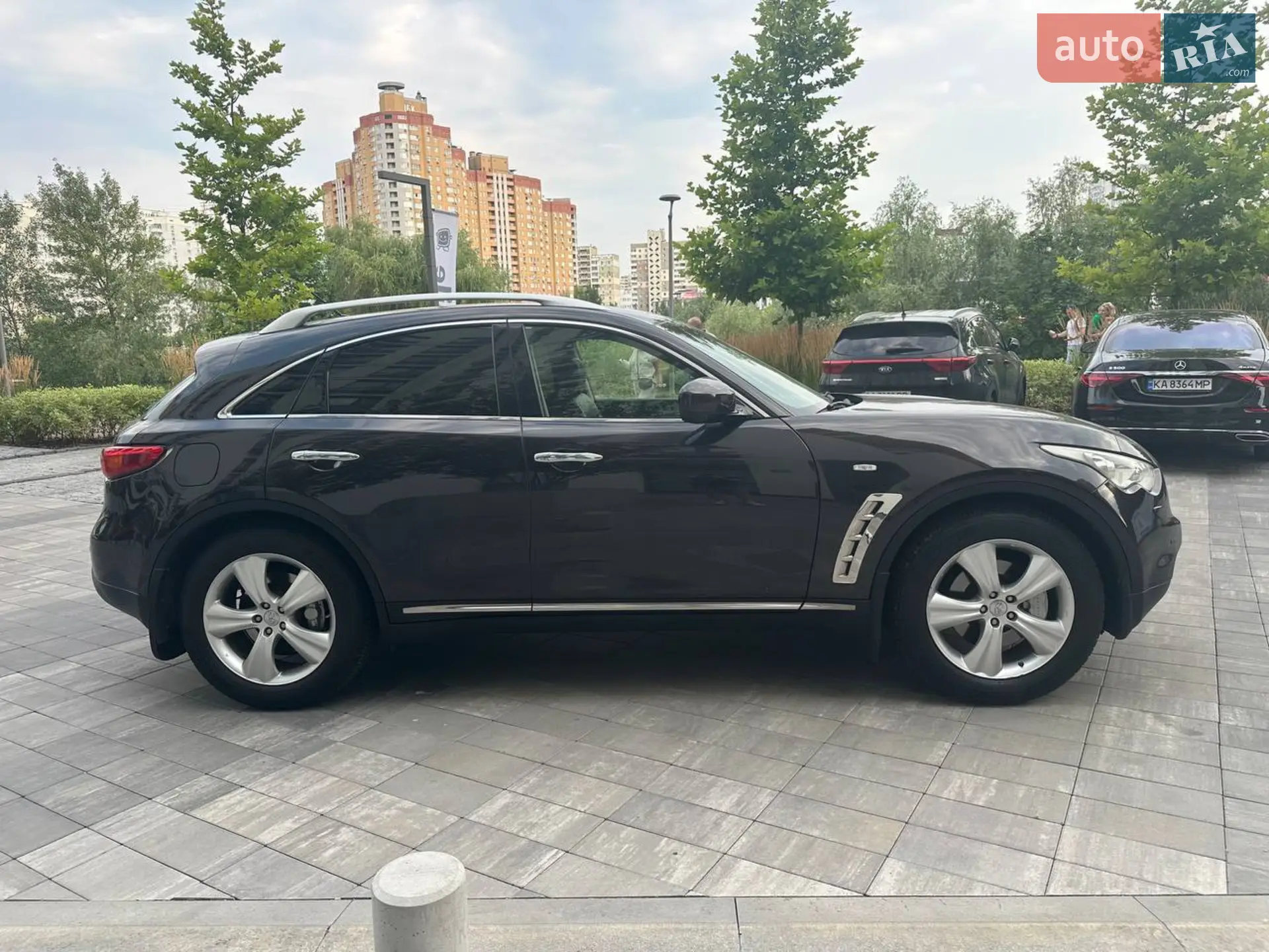 2011 Infiniti FX - мініатюра 12