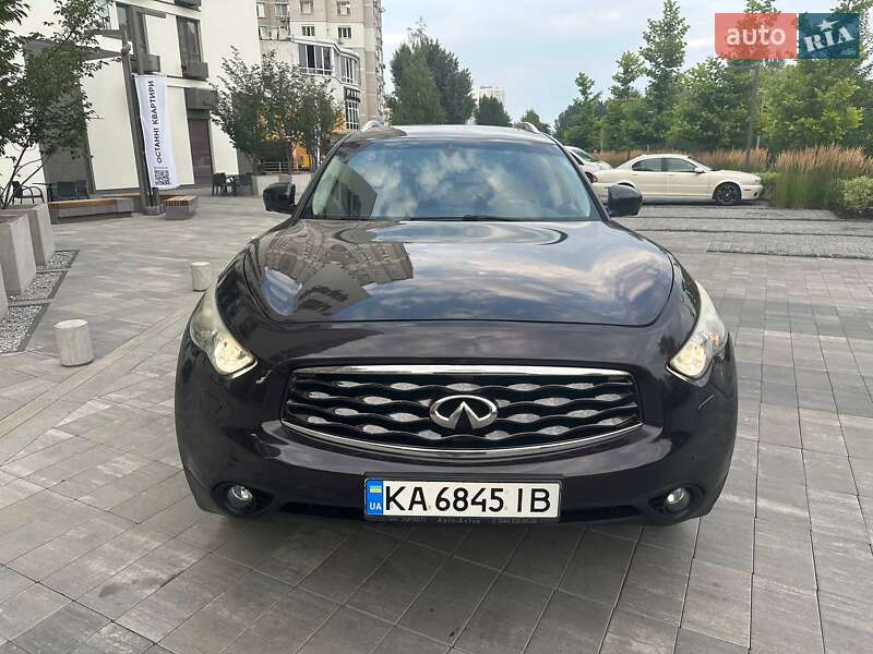 Позашляховик / Кросовер Infiniti FX 37 2011 в Києві