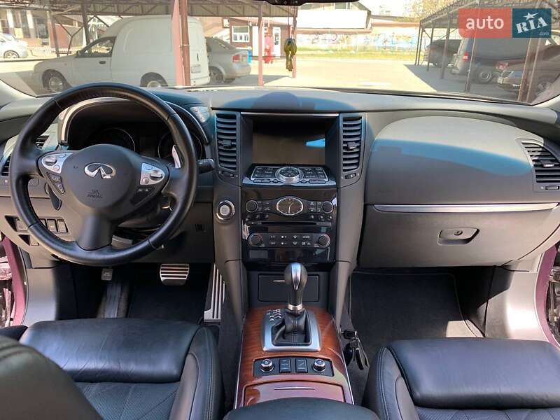 Внедорожник / Кроссовер Infiniti FX 37 2011 в Изюме фото 3 Внедорожник / Кроссовер Infiniti FX 37 2011 в Изюме