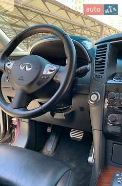 Позашляховик / Кросовер Infiniti FX 37 2011 в Ізюмі