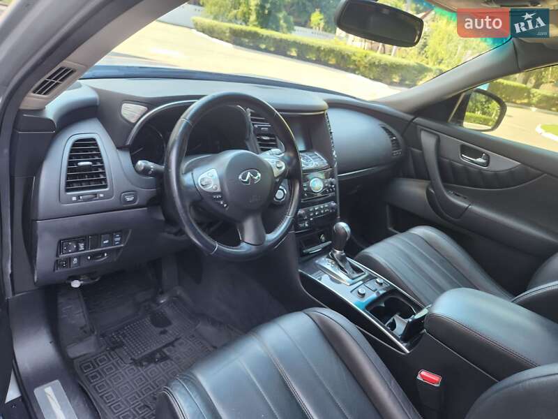 Внедорожник / Кроссовер Infiniti FX 37 2013 в Каменском