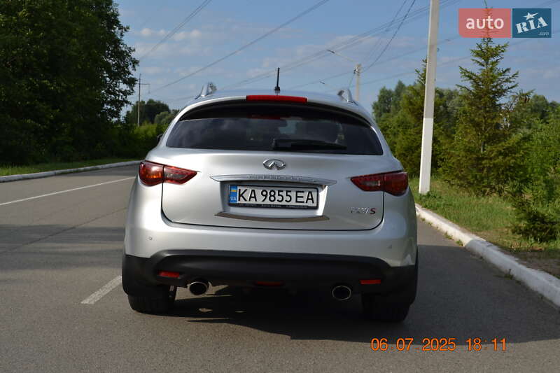 Внедорожник / Кроссовер Infiniti FX 37 2010 в Киеве
