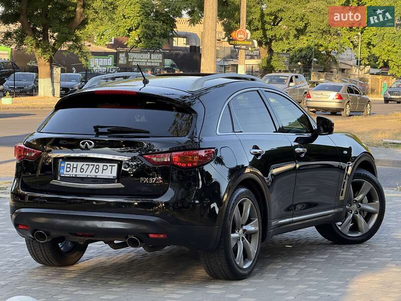 Внедорожник / Кроссовер Infiniti FX 37 2012 в Одессе