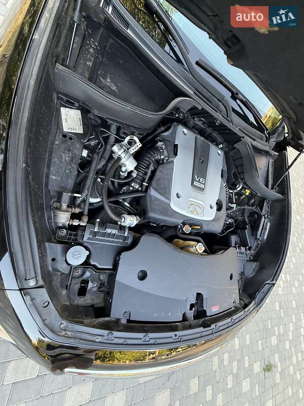 Внедорожник / Кроссовер Infiniti FX 37 2012 в Одессе
