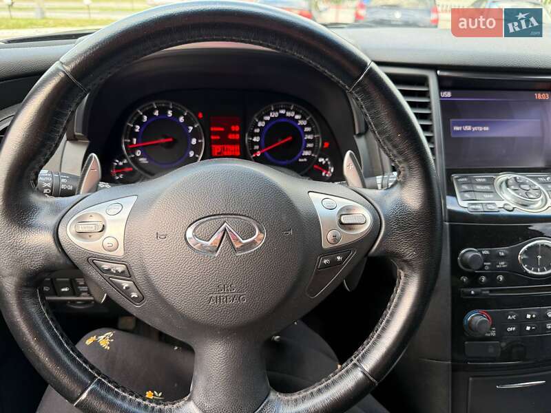 Позашляховик / Кросовер Infiniti FX 37 2011 в Запоріжжі