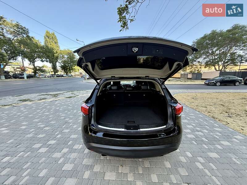 Внедорожник / Кроссовер Infiniti FX 37 2012 в Одессе