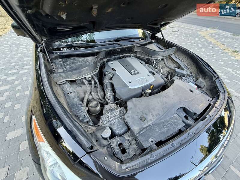 Внедорожник / Кроссовер Infiniti FX 37 2012 в Одессе