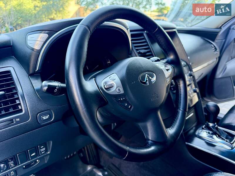 Внедорожник / Кроссовер Infiniti FX 37 2012 в Одессе