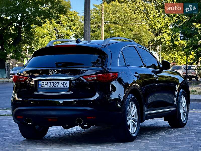 Внедорожник / Кроссовер Infiniti FX 37 2012 в Одессе