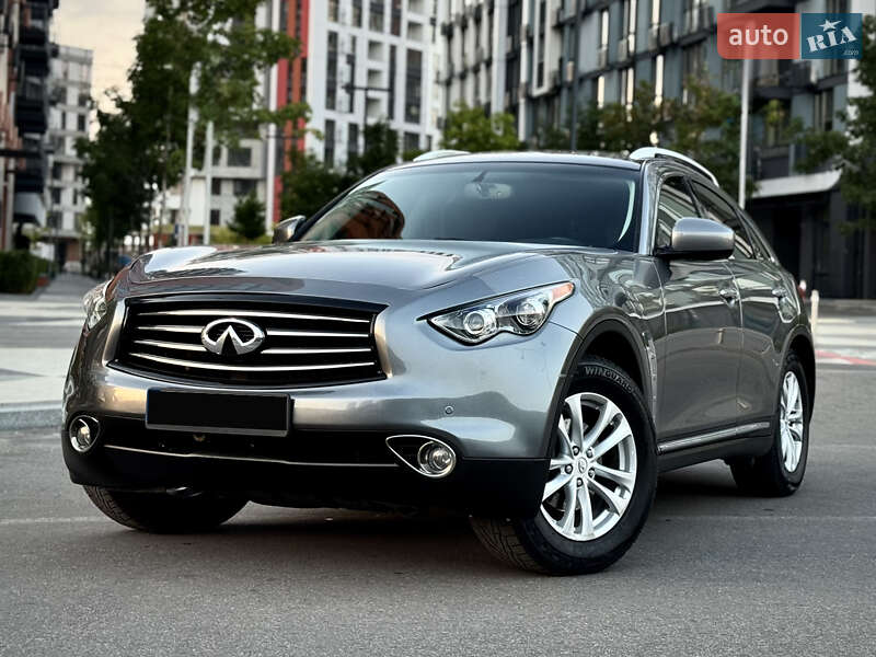 Infiniti FX 37 2012