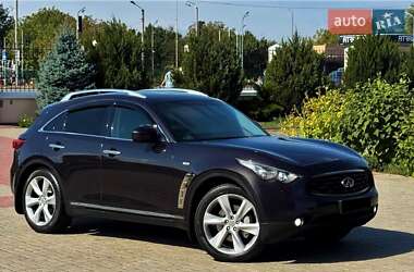 Внедорожник / Кроссовер Infiniti FX 37 2011 в 