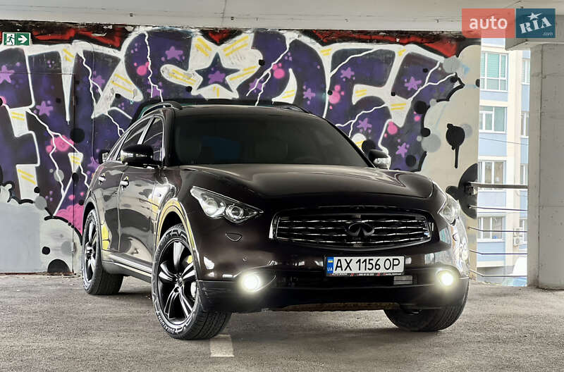 Внедорожник / Кроссовер Infiniti FX 37 2011 в Харькове