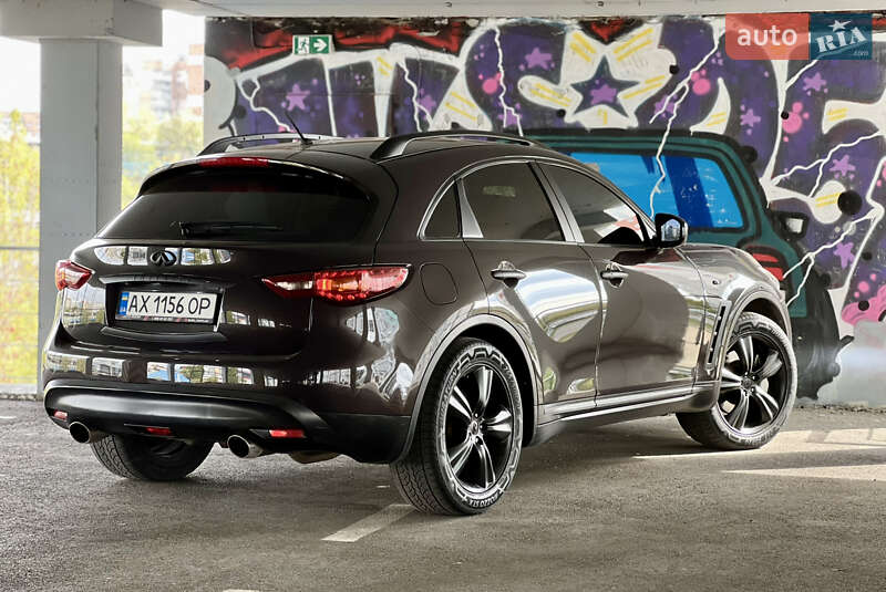 Внедорожник / Кроссовер Infiniti FX 37 2011 в Харькове