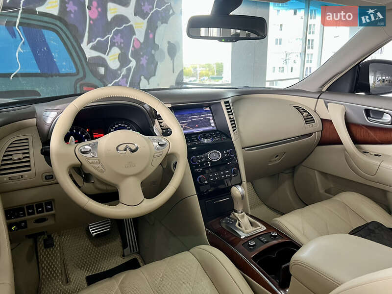 Внедорожник / Кроссовер Infiniti FX 37 2011 в Харькове