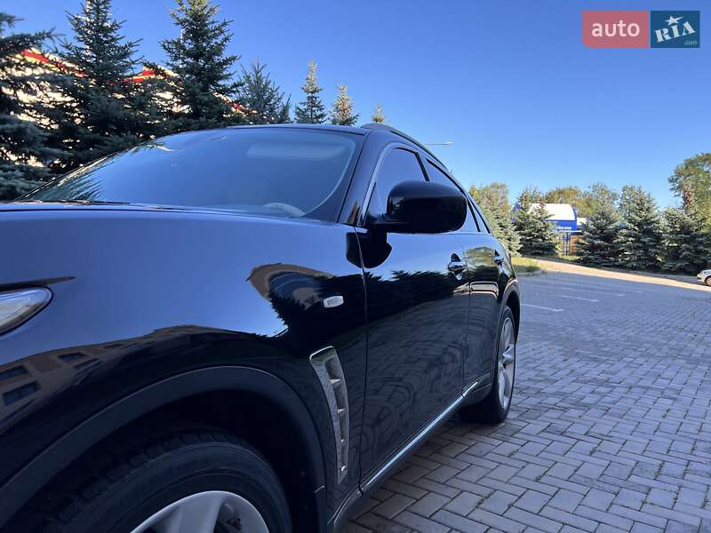 Внедорожник / Кроссовер Infiniti FX 37 2011 в Харькове