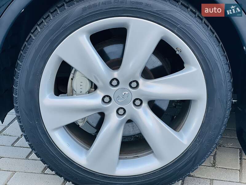 Внедорожник / Кроссовер Infiniti FX 37 2011 в Харькове