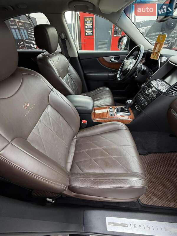 Внедорожник / Кроссовер Infiniti FX 37 2012 в Полтаве фото 2 Внедорожник / Кроссовер Infiniti FX 37 2012 в Полтаве