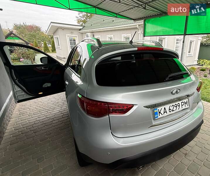 Внедорожник / Кроссовер Infiniti FX 37 2010 в Черкассах