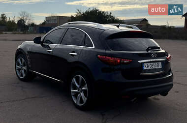 Внедорожник / Кроссовер Infiniti FX 37 2010 в 