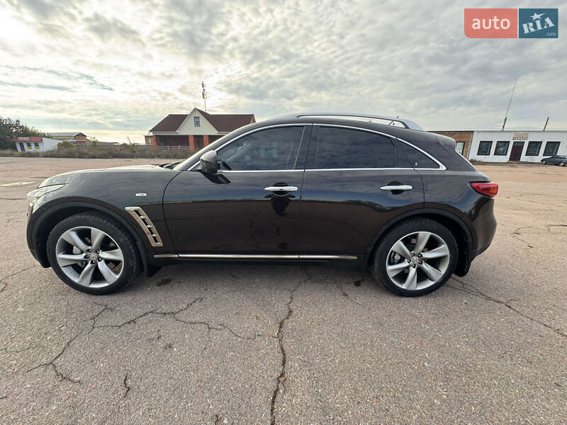 Внедорожник / Кроссовер Infiniti FX 37 2010 в Киеве фото 26 Внедорожник / Кроссовер Infiniti FX 37 2010 в Киеве