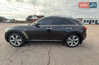 Внедорожник / Кроссовер Infiniti FX 37 2010 в 