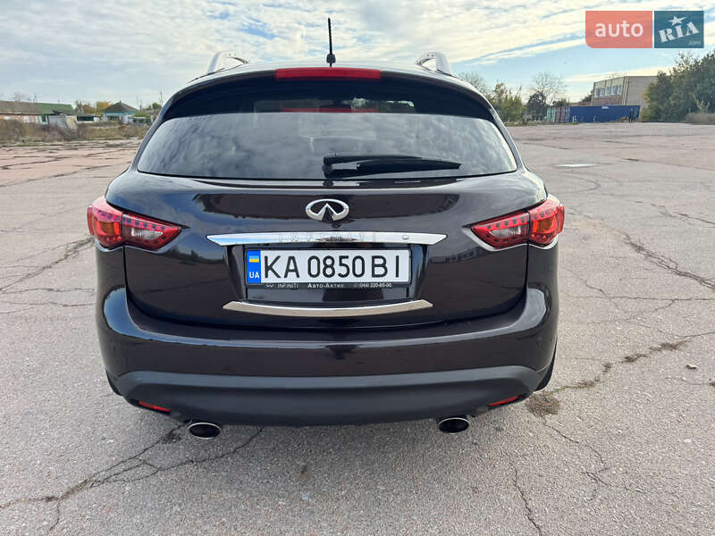 Внедорожник / Кроссовер Infiniti FX 37 2010 в Киеве фото 28 Внедорожник / Кроссовер Infiniti FX 37 2010 в Киеве