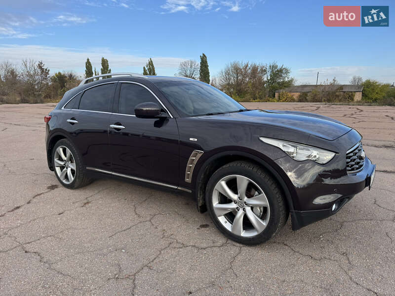 Внедорожник / Кроссовер Infiniti FX 37 2010 в Киеве фото 31 Внедорожник / Кроссовер Infiniti FX 37 2010 в Киеве