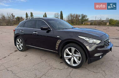 Внедорожник / Кроссовер Infiniti FX 37 2010 в 