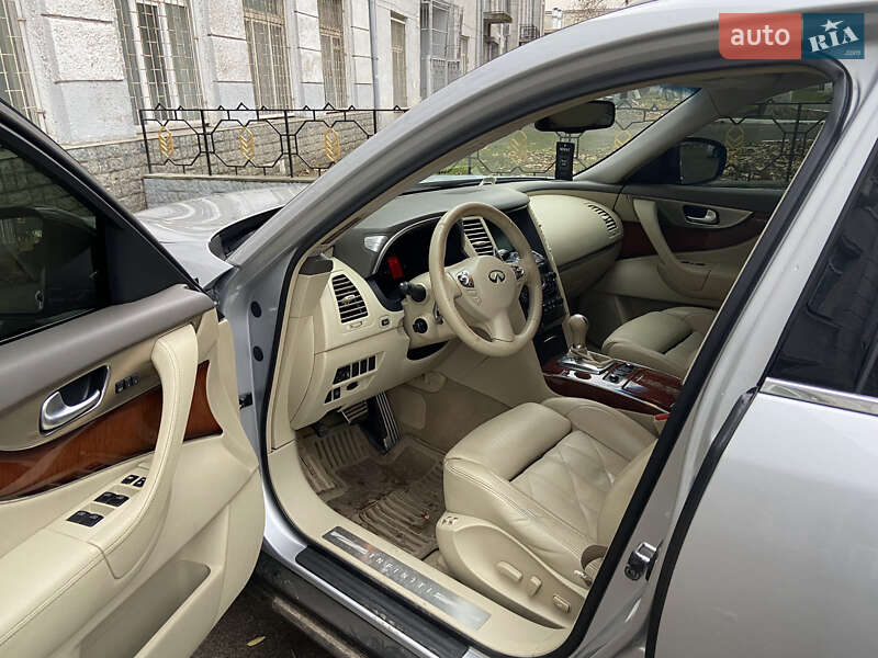 Позашляховик / Кросовер Infiniti FX 37 2010 в Одесі