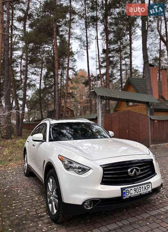 Позашляховик / Кросовер Infiniti FX 37 2013 в Львові