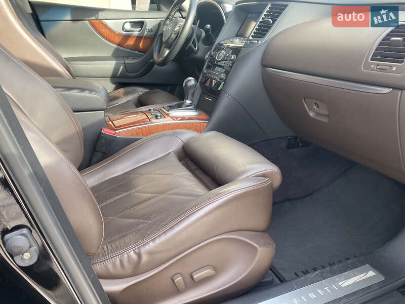 Внедорожник / Кроссовер Infiniti FX 37 2012 в Киеве