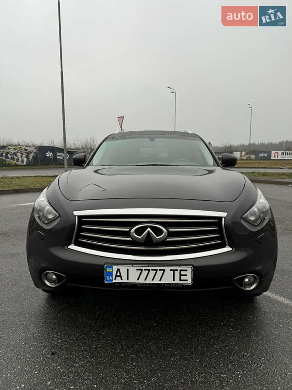 Infiniti FX 37 2010