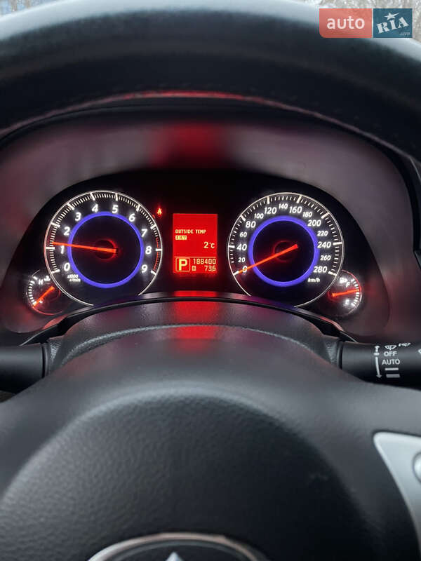 Позашляховик / Кросовер Infiniti FX 37 2011 в Чернігові