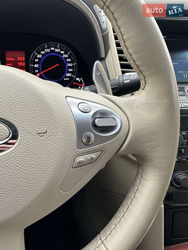 Позашляховик / Кросовер Infiniti FX 37 2011 в Києві