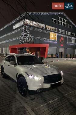 Внедорожник / Кроссовер Infiniti FX 37 2012 в Черновцах