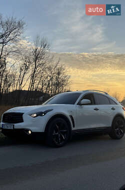 Внедорожник / Кроссовер Infiniti FX 37 2012 в Черновцах