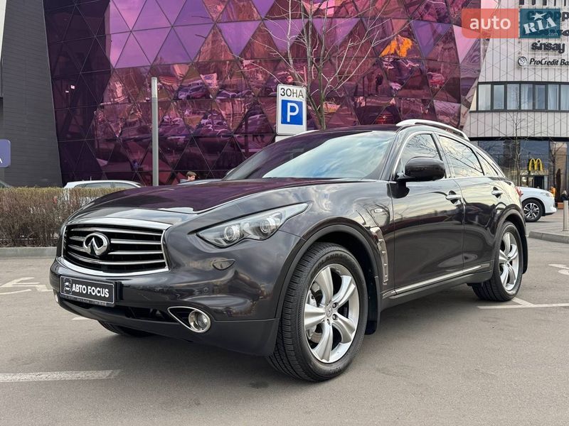 Внедорожник / Кроссовер Infiniti FX 37 2010 в Киеве
