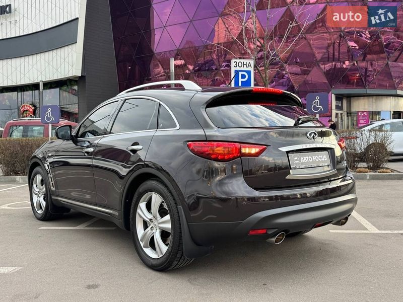 Внедорожник / Кроссовер Infiniti FX 37 2010 в Киеве