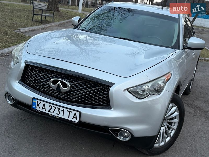Внедорожник / Кроссовер Infiniti FX 37 2013 в Каменском