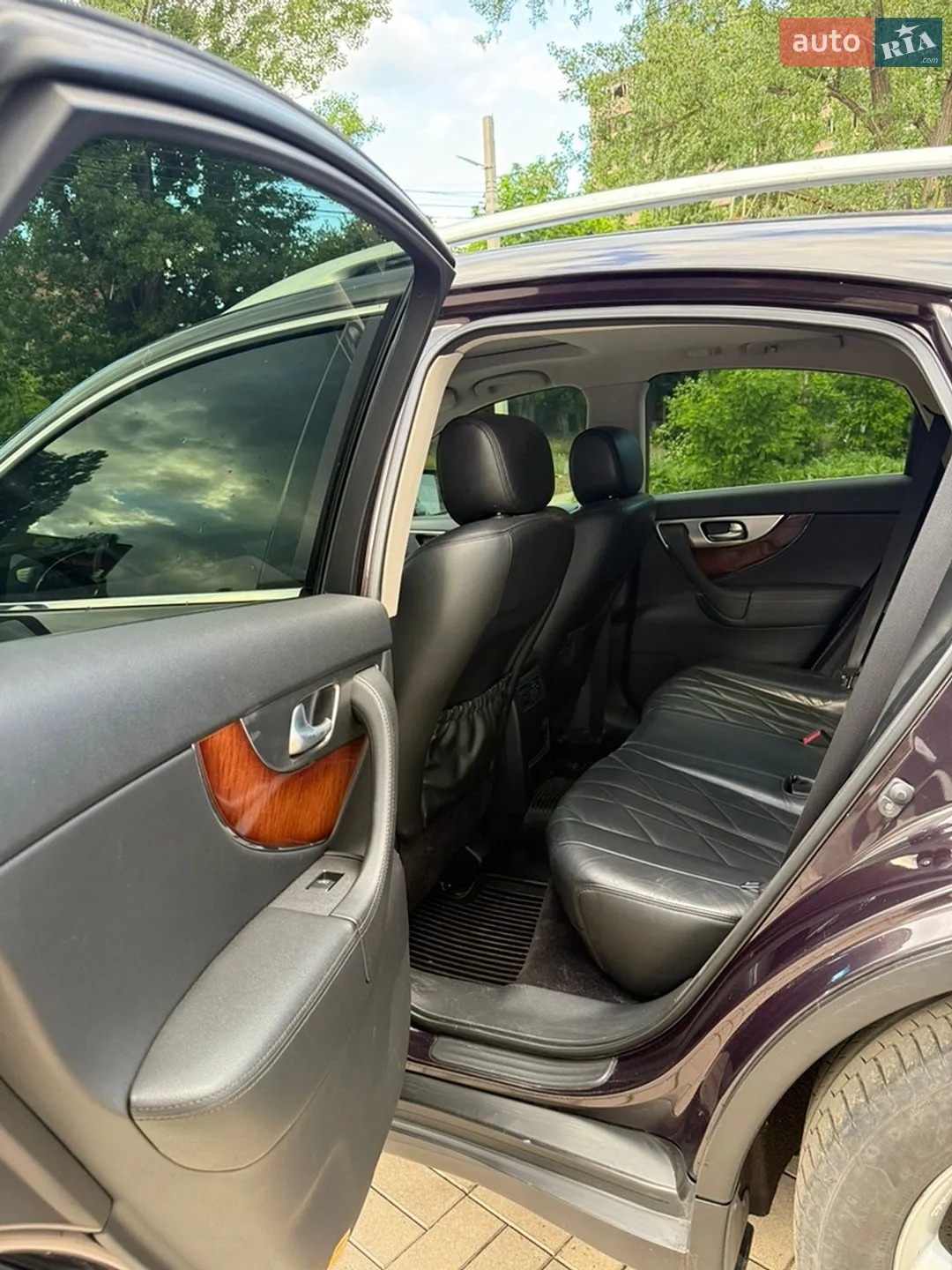 2010 Infiniti FX - мініатюра 9