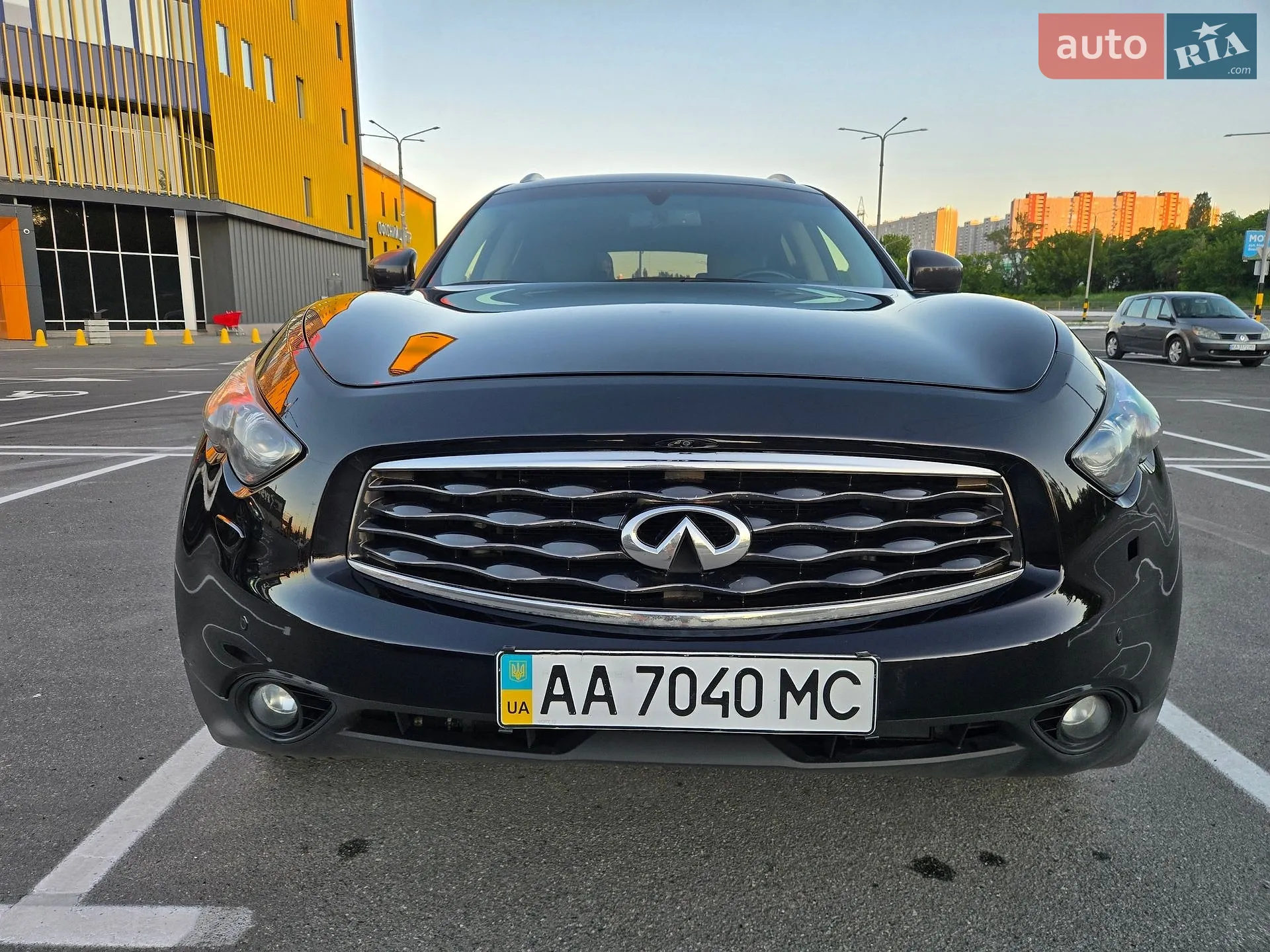 2011 Infiniti FX - мініатюра 11